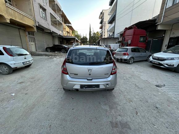 TAKASLI  Dacia Sandero 1.4 Ambiance 2010 Model Hatay