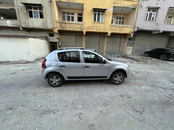 TAKASLI  Dacia Sandero 1.4 Ambiance 2010 Model Hatay