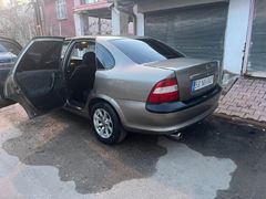 Sahibinden Opel Vectra 1.6 GL 1997 Model  300.000 km Kahverengi