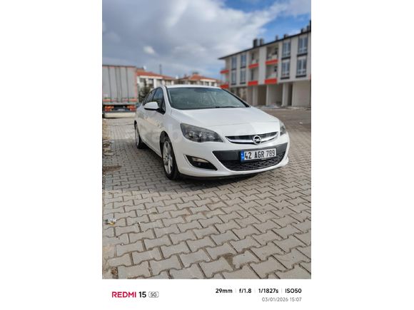 Sahibinden Opel Astra 1.4 T Sport 2012 Model  144.000 km Beyaz