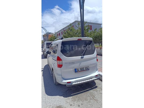 Sahibinden Ford Tourneo Courier 1.5 TDCi Titanium Plus 2019 Model Van