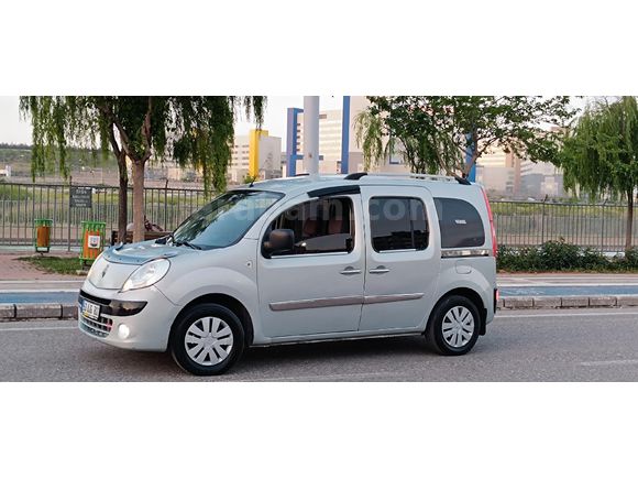 Sahibinden Renault Kangoo Multix 1.5 dCi Expression 2010 Model