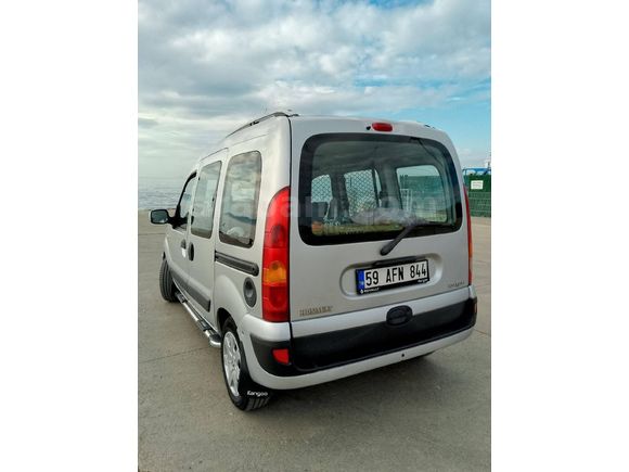 Sahibinden Klimalı Renault Kangoo Multix 1.5dCi 2010 Model