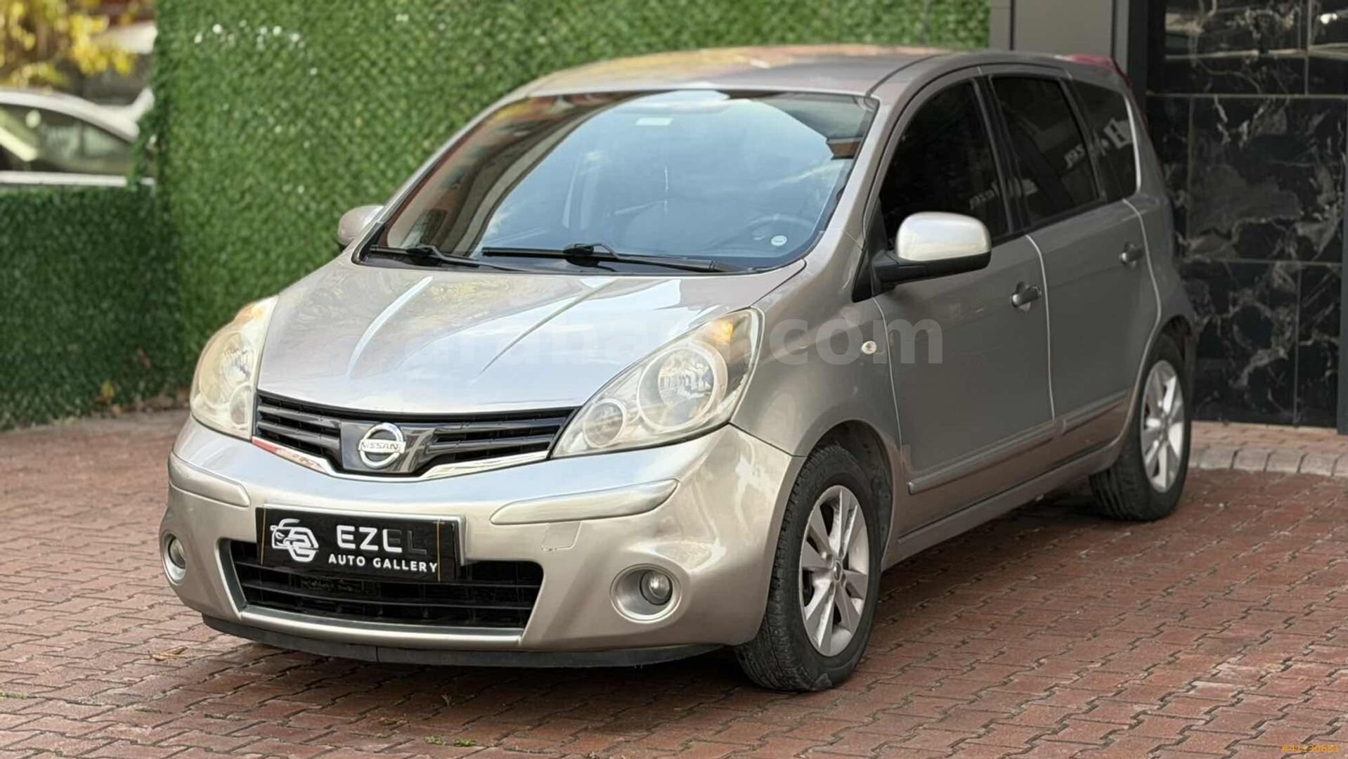 Galeriden Nissan Note 1.5 dCi Tekna 2011 Model Konya 274.000 km Gri 2