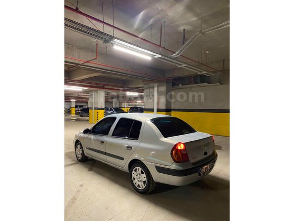 Sahibinden Renault Clio 1.4 Authentique 2004 Model 