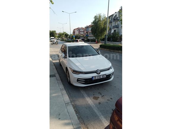 Sahibinden Volkswagen Golf 1.5 eTSI Life 2025 Model  7.000 km Beyaz