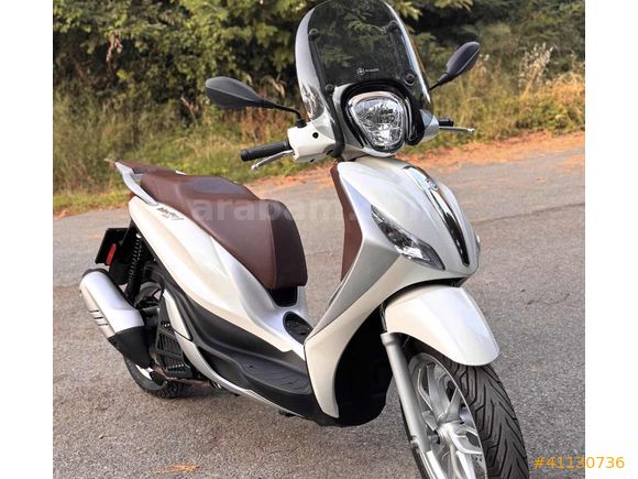 Erk Auto 2017 Piaggio Medley 150