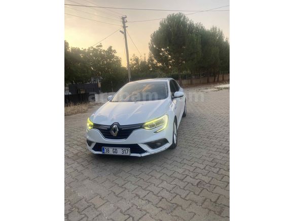 Sahibinden Renault Megane 1.5 dCi Touch 2018 Model Beyaz