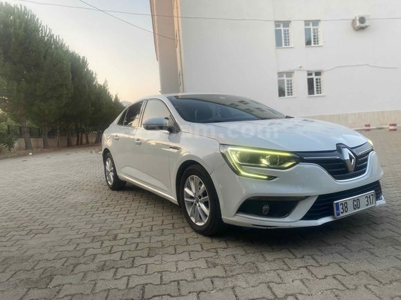 Sahibinden Renault Megane 1.5 dCi Touch 2018 Model Beyaz