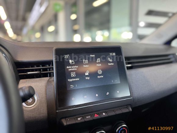 YKTCAR AUTOGROSS'DAN 2023 CLIO EVOLUTION HATASIZ 17.716 KM'DE