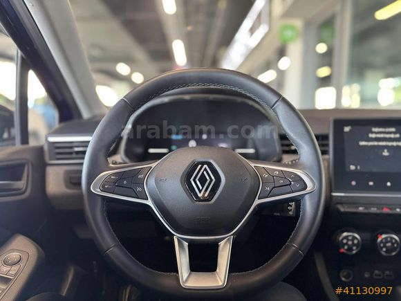 YKTCAR AUTOGROSS'DAN 2023 CLIO EVOLUTION HATASIZ 17.716 KM'DE