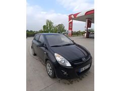 Sahibinden Hyundai i20 Troy 1.2 DOHC Mode 2011 Model  174.000 km Siyah