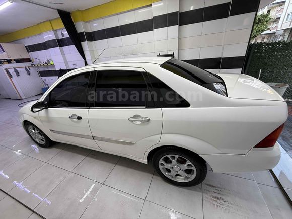 Sahibinden Ford Focus 1.6 Ambiente 2000 Model Mersin