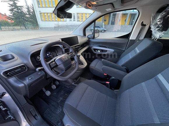 2025 MODEL-HATASIZ BOYASIZ- DOBLO COMBİ 1.2 TURBO EASY- EKSTRALI