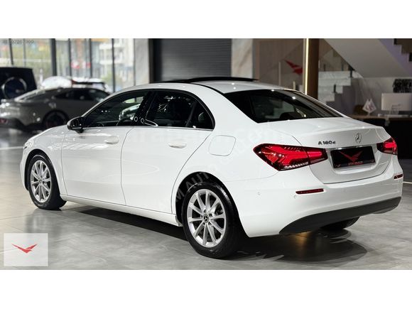ATM Auto Gallery'den MERCEDES A180d CAM TAVAN/COMMAND/AMBİYANS