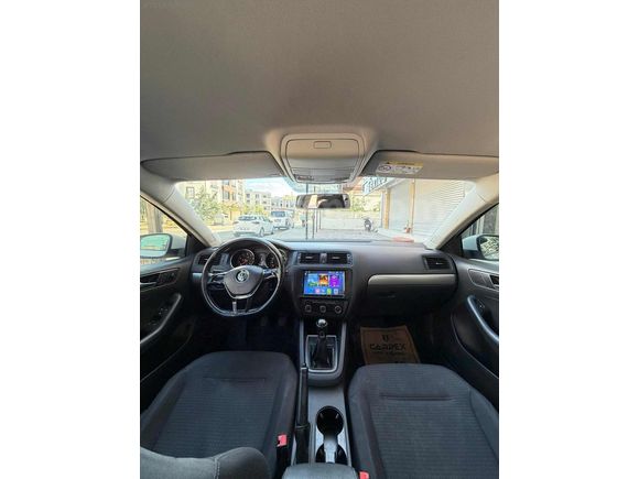 İMDAT OTOMOTİV'DEN HATASIZ BOYASIZ JETTA ACİL SATILIK