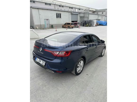 Sahibinden Renault Megane 1.3 TCe Joy 2022 Model 