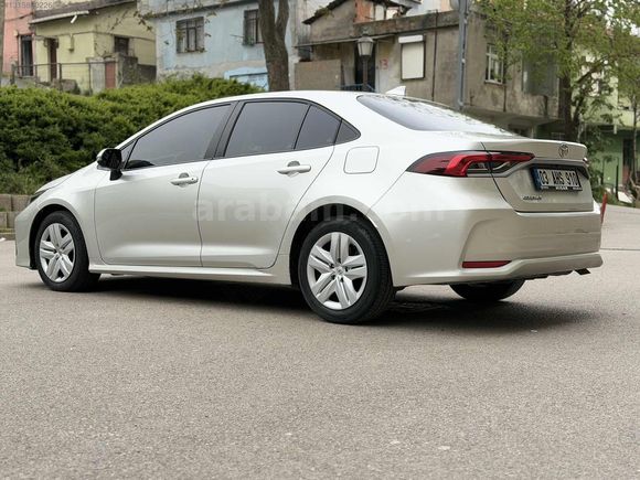 HATASIZ BOYASIZ İLK SAHİBİNDEN 1.5 COROLLA