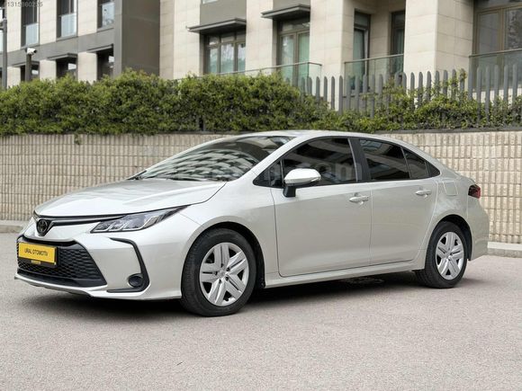 HATASIZ BOYASIZ İLK SAHİBİNDEN 1.5 COROLLA