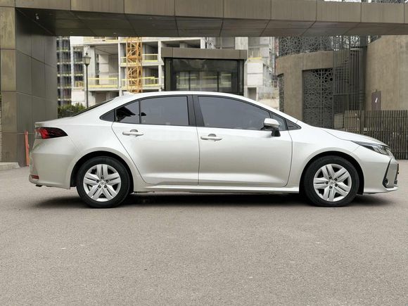 HATASIZ BOYASIZ İLK SAHİBİNDEN 1.5 COROLLA