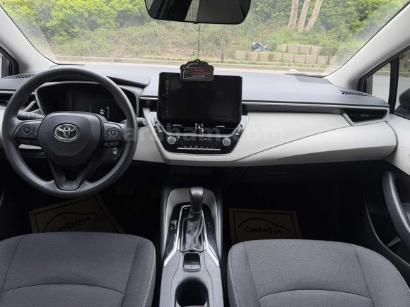 HATASIZ BOYASIZ İLK SAHİBİNDEN 1.5 COROLLA