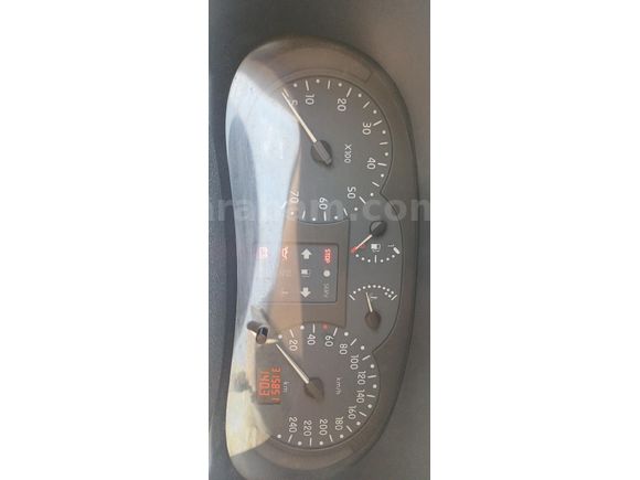 Sahibinden Renault Clio 1.4 RNA 2000 Model