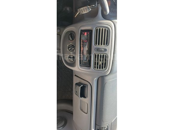Sahibinden Renault Clio 1.4 RNA 2000 Model