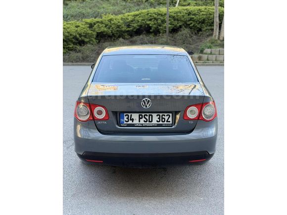 1.6 DİZEL MANUEL TERTEMİZ EKONOMİK AİLE ARACI