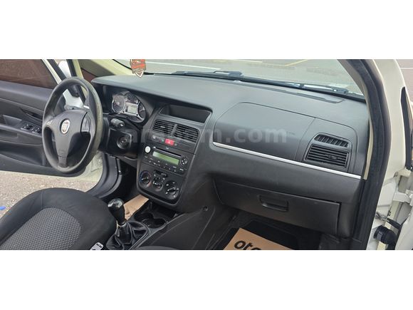 Öğretmenden Temiz Fiat Linea 1.3 Multijet Pop 2017 Model