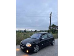 Sahibinden Renault Clio 1.6 RXT 2000 Model  336.000 km Siyah