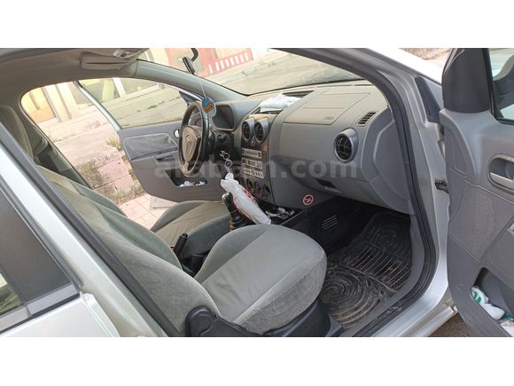 Sahibinden Ford Fusion 1.6 2004 Model
