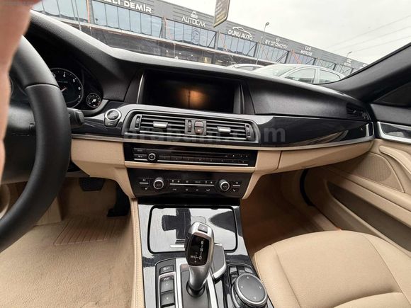 TEMİZ BMW 520İ