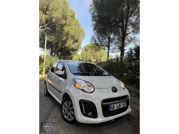 HATASIZ TEMİZ 2013 MODEL CITRIOEN C1 OTOMATİK VİTES 92 BİNDE
