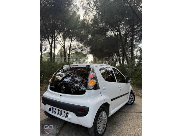 HATASIZ TEMİZ 2013 MODEL CITRIOEN C1 OTOMATİK VİTES 92 BİNDE