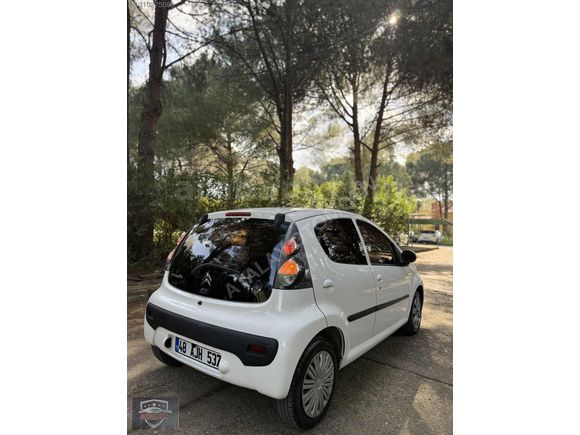 HATASIZ TEMİZ 2013 MODEL CITRIOEN C1 OTOMATİK VİTES 92 BİNDE