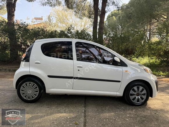 HATASIZ TEMİZ 2013 MODEL CITRIOEN C1 OTOMATİK VİTES 92 BİNDE