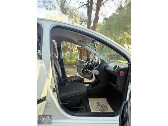 HATASIZ TEMİZ 2013 MODEL CITRIOEN C1 OTOMATİK VİTES 92 BİNDE