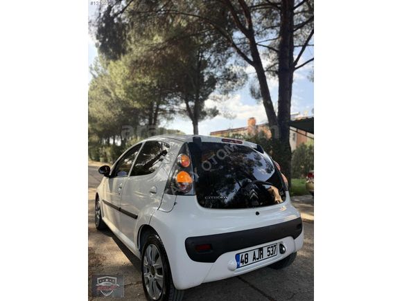 HATASIZ TEMİZ 2013 MODEL CITRIOEN C1 OTOMATİK VİTES 92 BİNDE
