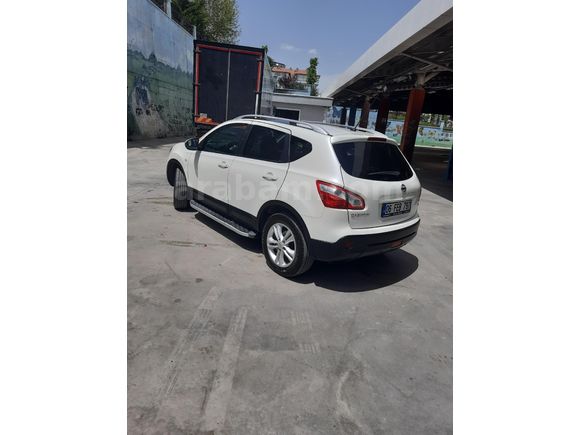 FULL ORJİNAL. CAM TAVANLI AİLE ARACI