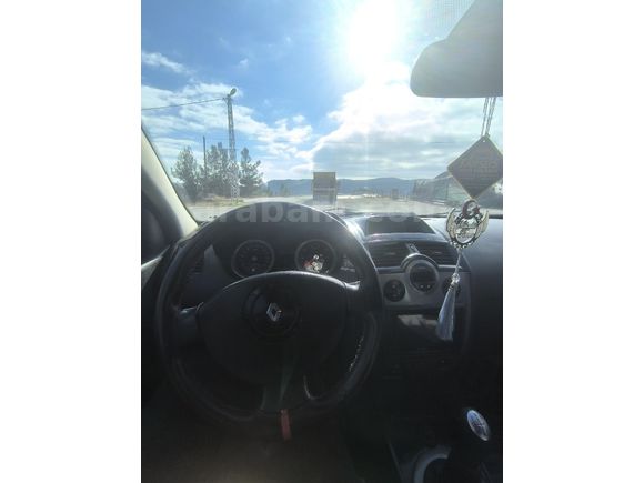 Sahibinden Renault Megane 1.6 Dynamique 2005 Model