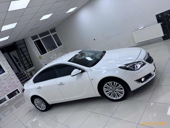 BAYRAM GÜLEZ MOT. ARAÇ. 2015 OPEL INSIGNIA COSMO HATASIZ