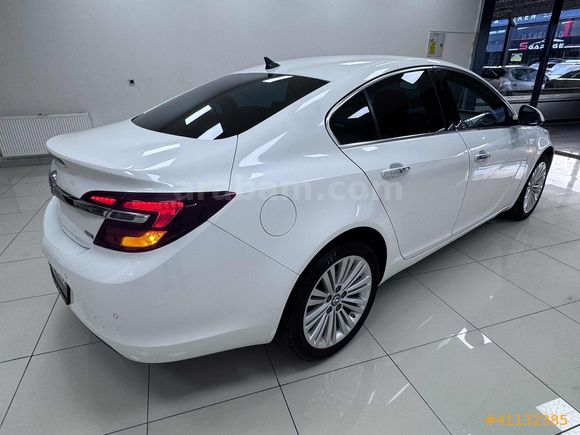 BAYRAM GÜLEZ MOT. ARAÇ. 2015 OPEL INSIGNIA COSMO HATASIZ