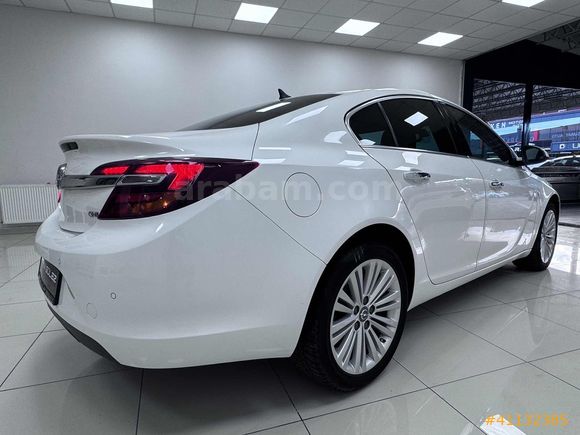 BAYRAM GÜLEZ MOT. ARAÇ. 2015 OPEL INSIGNIA COSMO HATASIZ