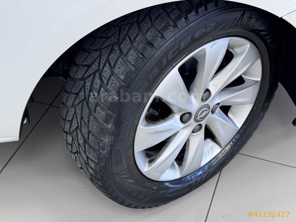 BAYRAM GÜLEZ MOT. ARAÇ. 2017 OPEL CORSA 1.4 ENJOY HATASIZ