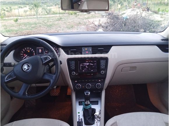Sahibinden Skoda Octavia 1.6 TDI Elegance CR 2013 Model