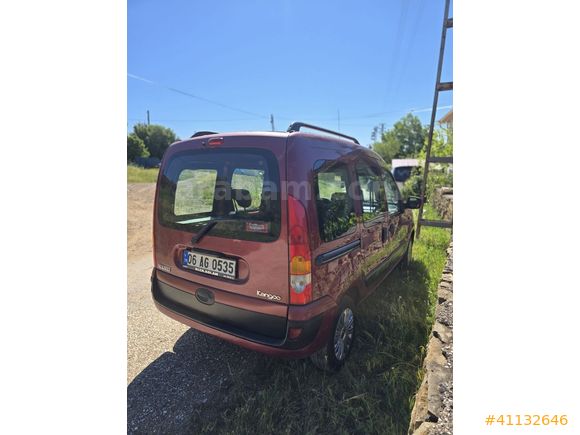 RENO KANGOO 1.5 DİZEL.KLİMA.5 KAPI