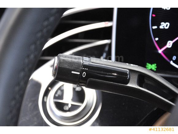 MERCEDES-BENZ CERTIFIED OTOMOL MERTER 2025 E180 AMG