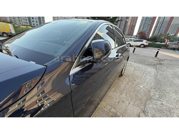 YUSUF AUTO'DAN/E 200 D/ COMMAND/ TABA/E.BAGAJ/BURMESTER/HAFIZA
