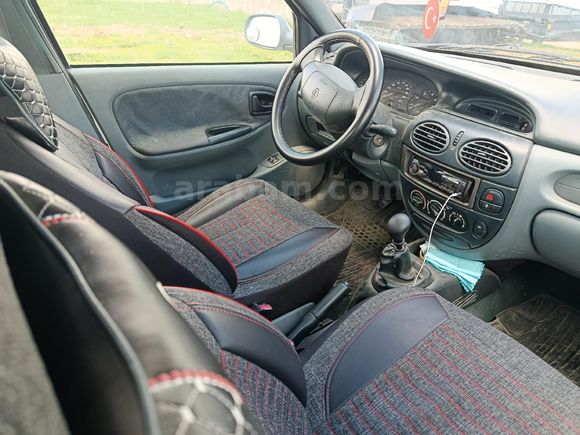 Sahibinden Renault Megane 1.6 RTE 1998 Model