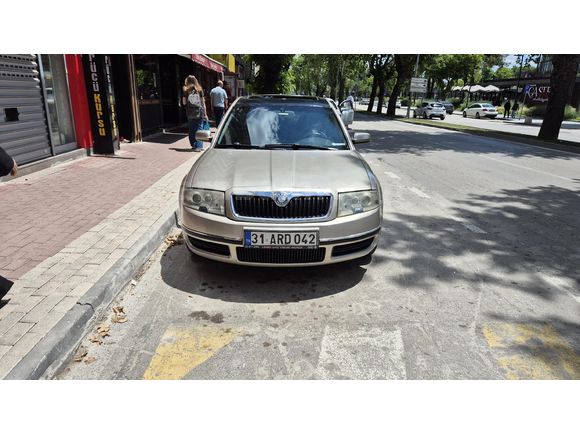 Skoda SuperB 2004 ful +ful üst model otomatik araç takas olur  arsa tarla takas olur